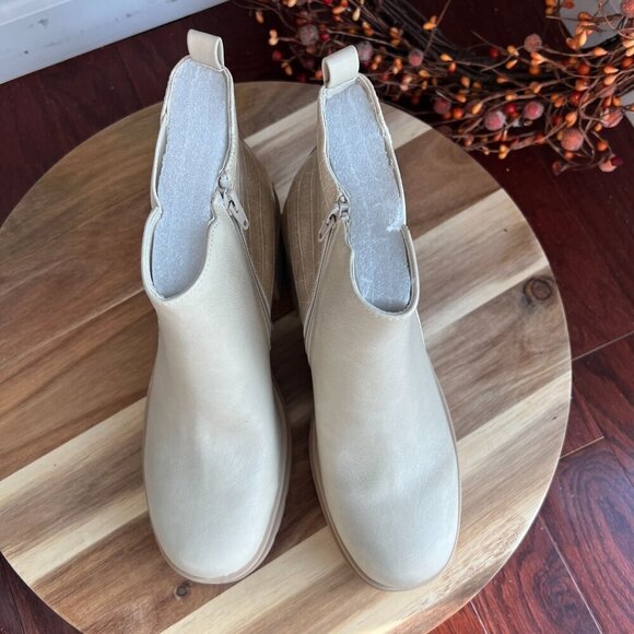 Sun + Stone Women's Veronikaa Pull-On Lug Chelsea Booties Sz 9.5M Ecru Croc - Picture 5 of 10